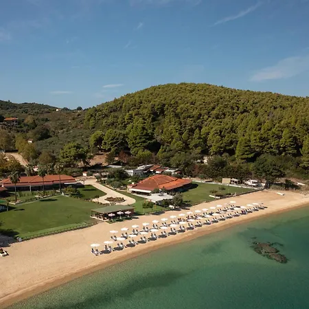 Komitsa Luxury Nea Roda