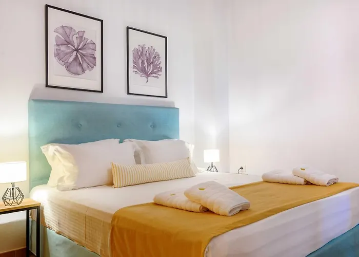 Komitsa Luxury Aparthotel