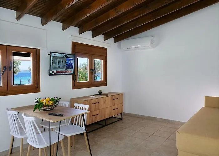 Komitsa Luxury Aparthotel