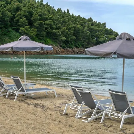 Ξενοδοχείο με διαμερίσματα Komitsa Luxury 3*