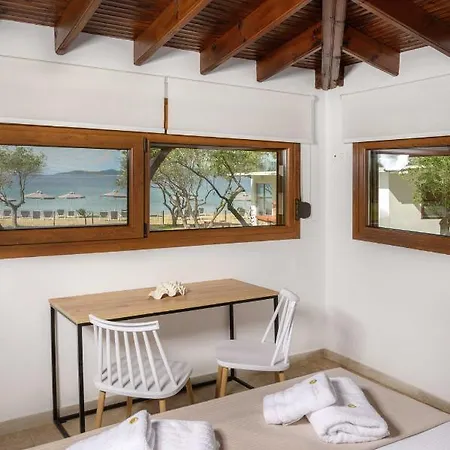 Aparthotel Komitsa Luxury