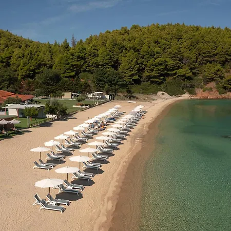 Aparthotel Komitsa Luxury Nea Roda