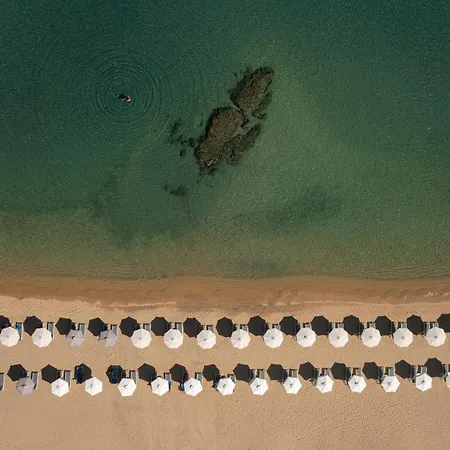 Komitsa Luxury Aparthotel 3*