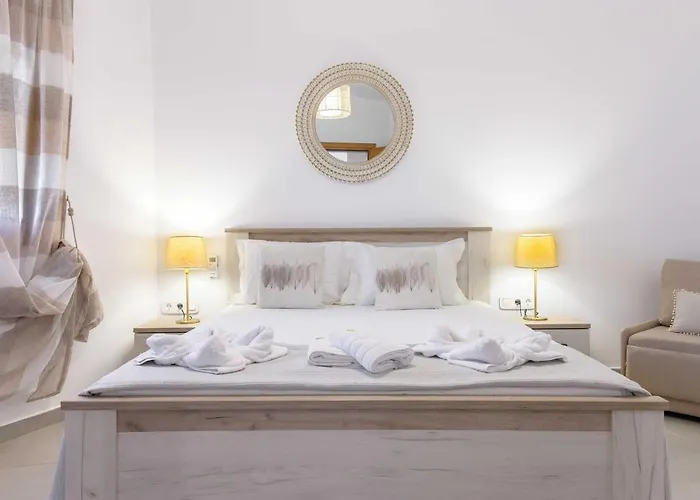 Komitsa Luxury Nea Roda