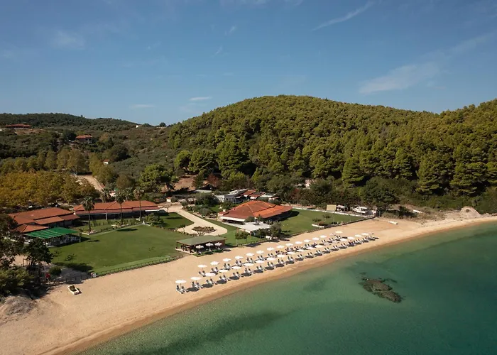 Komitsa Luxury Nea Roda