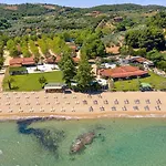 Komitsa Luxury Nea Roda