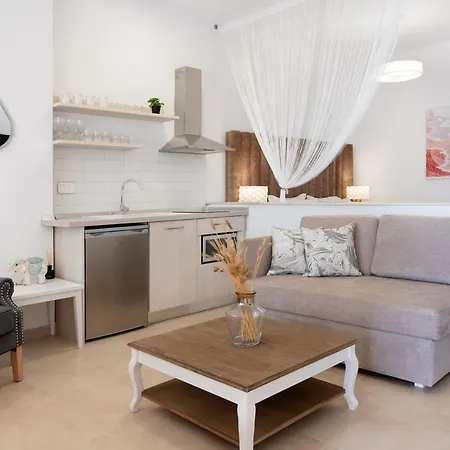 Komitsa Luxury