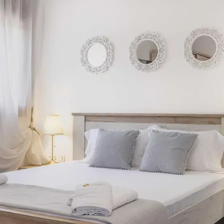 Komitsa Luxury