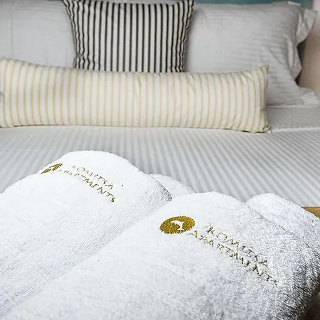 아파트호텔 Komitsa Luxury 2*