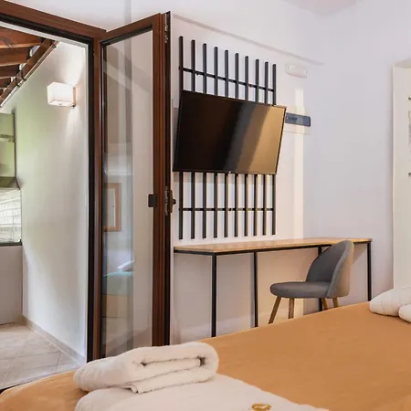 Komitsa Luxury 2*