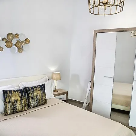Komitsa Luxury 2* 네아 로다