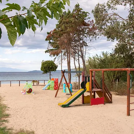 Komitsa Luxury Hotel de apartamente Nea Roda