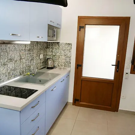 Komitsa Luxury Nea Roda