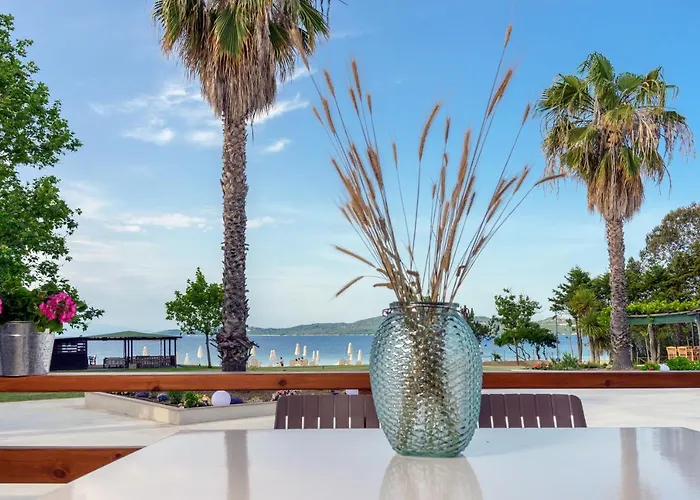 Komitsa Luxury