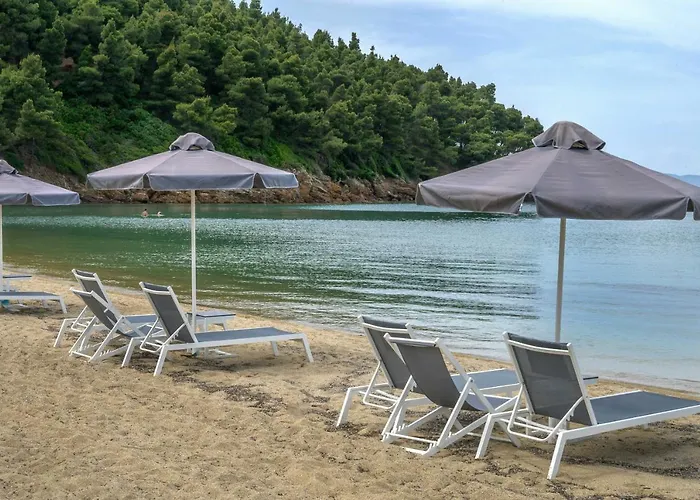 מלון דירות Komitsa Luxury 3*